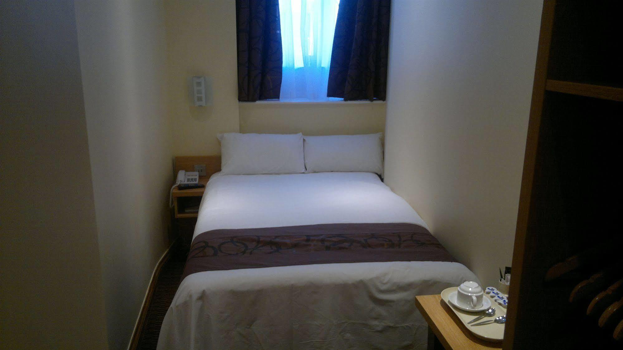 Comfort Inn Hyde Park London Room photo